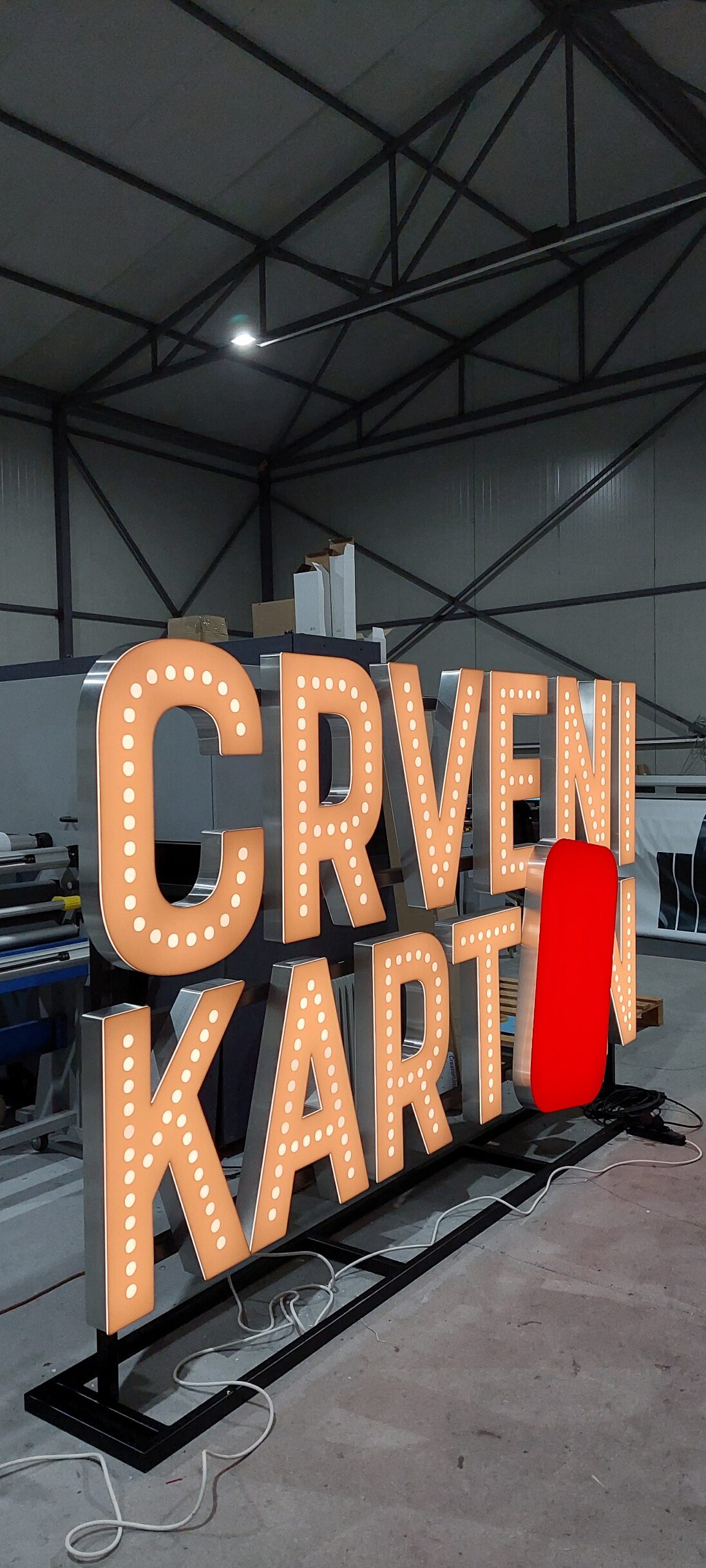 D Reklama Crveni karton KURIR TV D Reklama Crveni karton KURIR TV