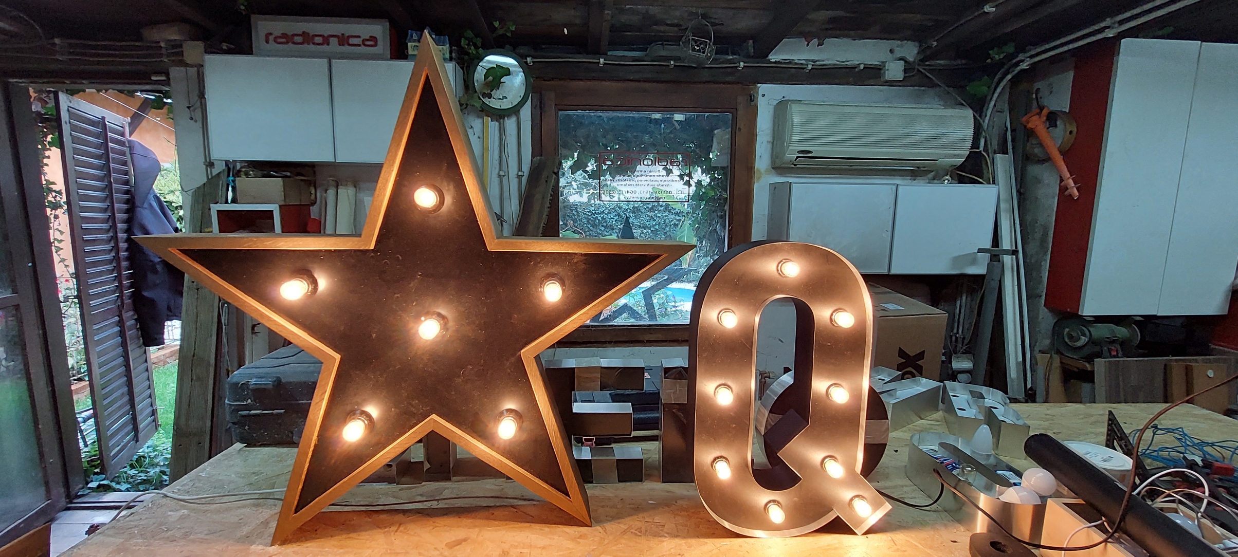 Dekorativni D elementi Dekorativni D elementi