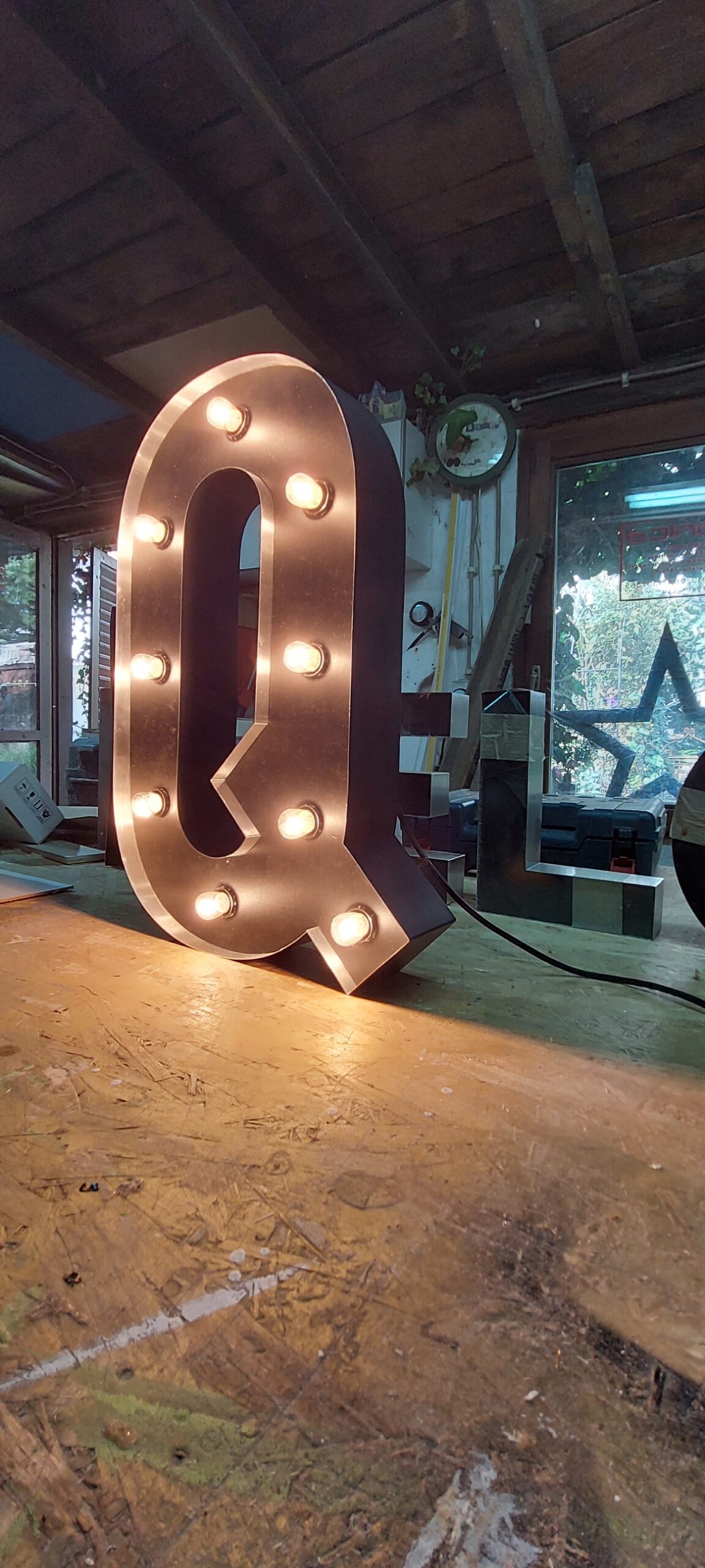 Dekorativni D elementi Dekorativni D elementi