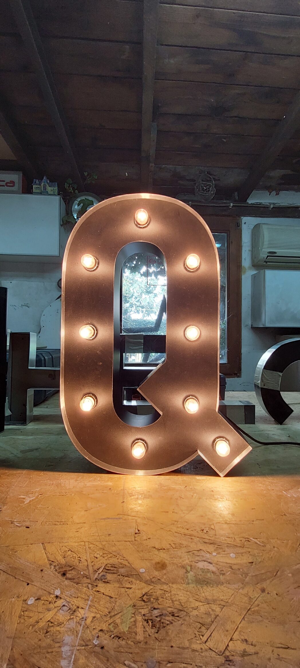 Dekorativni D elementi Dekorativni D elementi